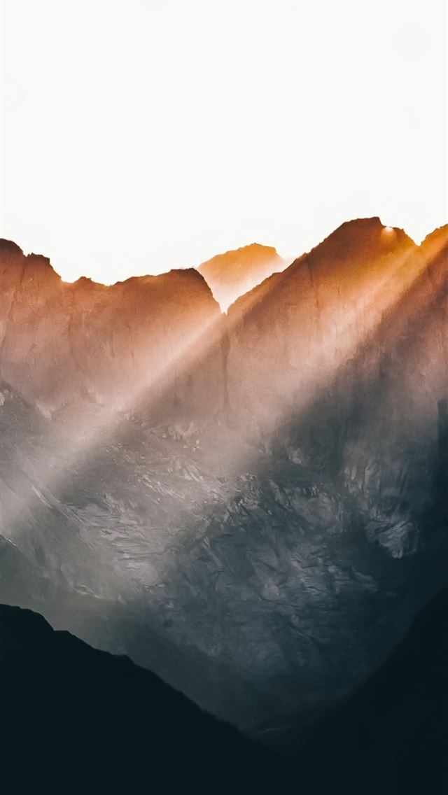 640x1136 sun beams over mountains - mountains iPhone Wallpaper