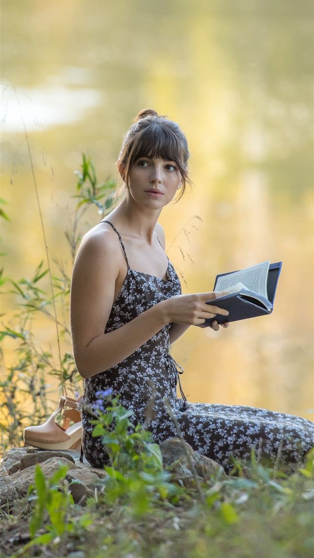 640x1136 ella hunt 8k - actress iPhone Wallpaper
