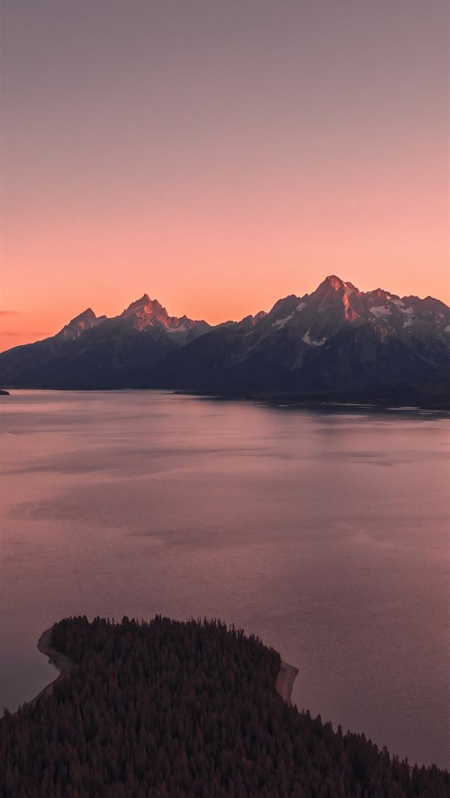 640x1136 grand tetons body of water 5k - photography iPhone Wallpaper