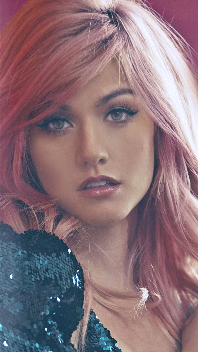 640x1136 katherine mcnamara new 4k 2020 - katherine mcnamara iPhone Wallpaper