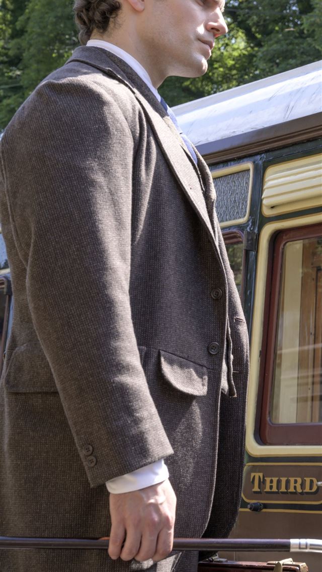 640x1136 enola holmes 2020 - netflix iPhone Wallpaper