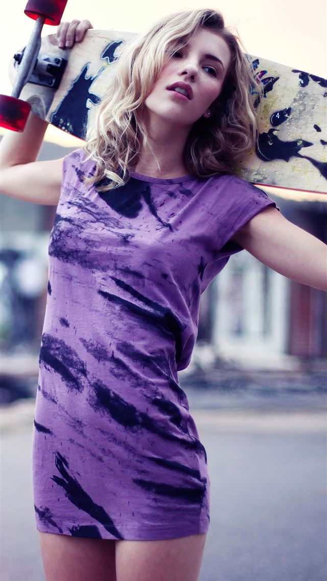 640x1136 rachel ann yampolsky 5k - 5k iPhone Wallpaper
