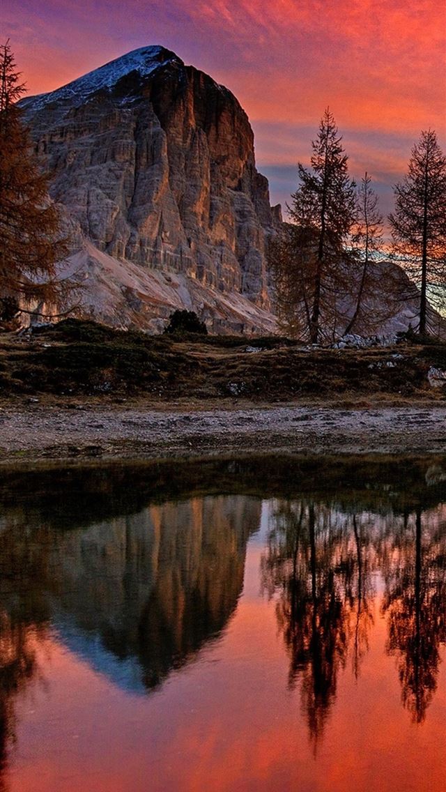 lago di limides italy mountains iPhone wallpaper 