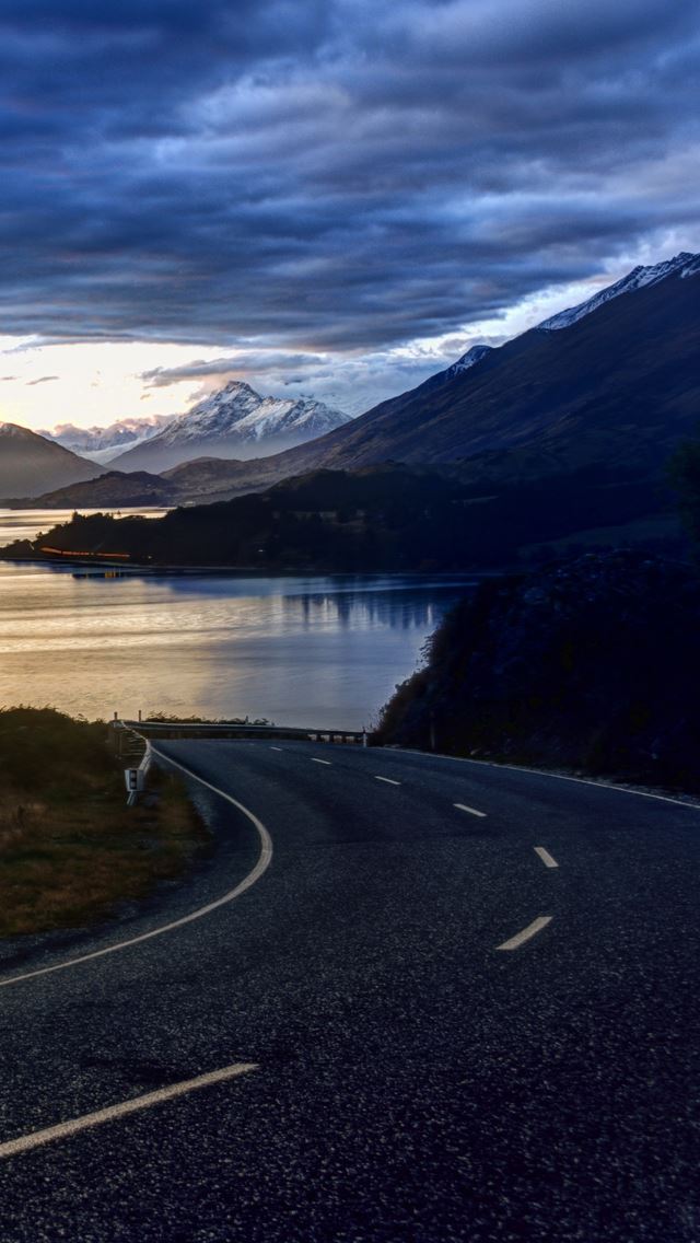 640x1136 Road along - sky iPhone Wallpaper