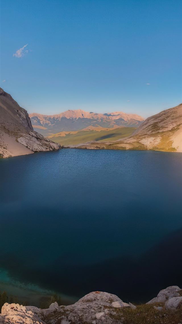 640x1136 carnavron lake in kananaskis alberta 4k - lake iPhone Wallpaper