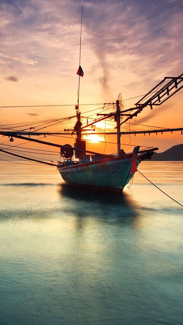640x1136 Boat at Sunset - boat iPhone Wallpaper