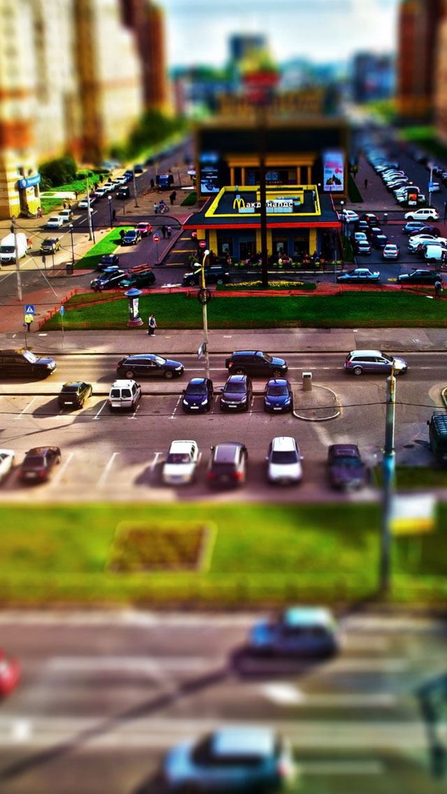 640x1136 Mcdonalds Machine Street Toy - mcdonalds iPhone Wallpaper