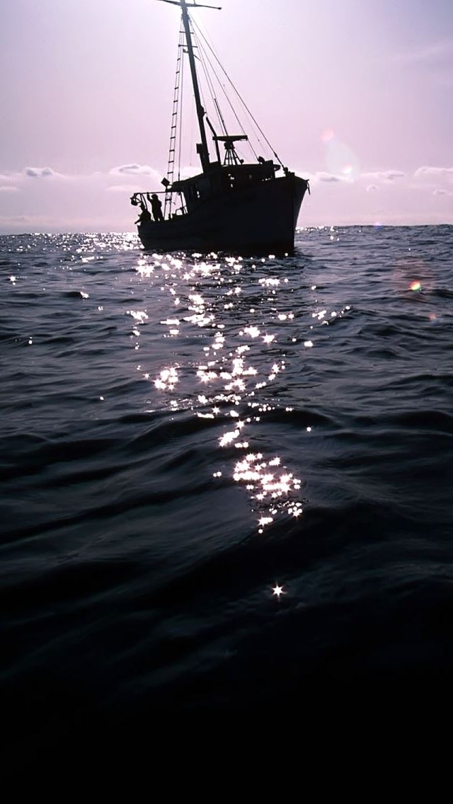 640x1136 The Dark Boat On Sea - cloud iPhone Wallpaper