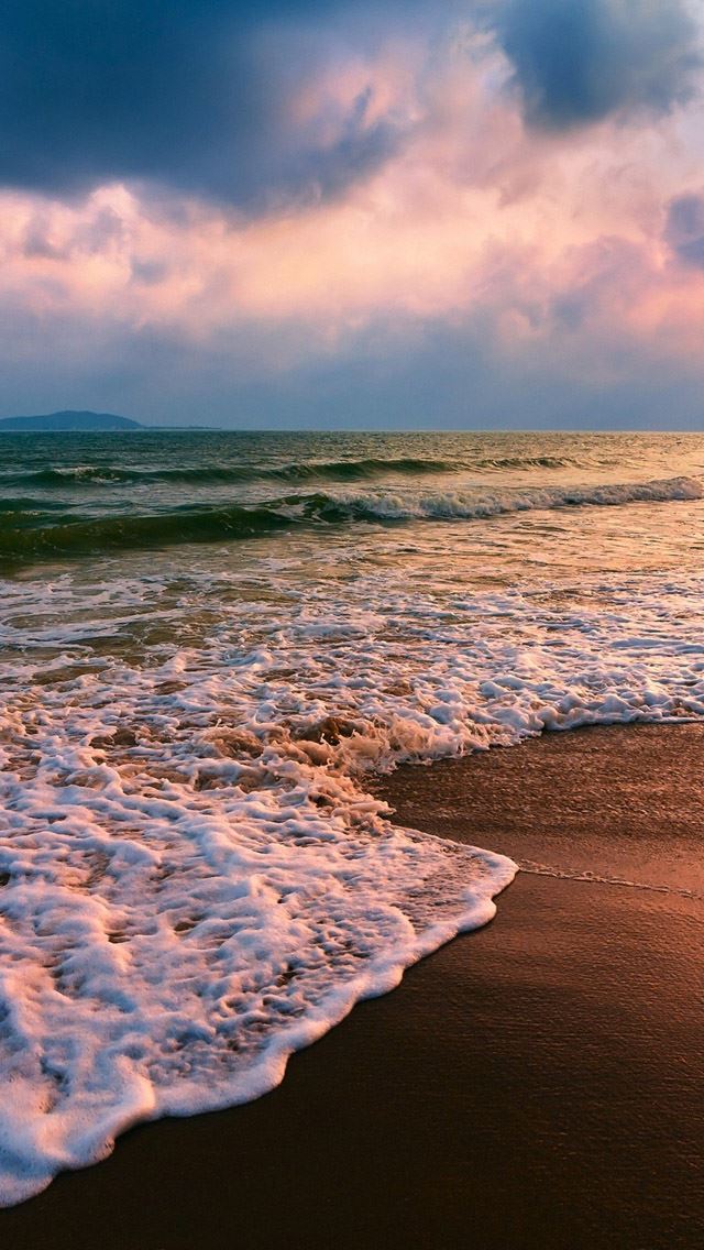 640x1136 Shore waves - sea iPhone Wallpaper