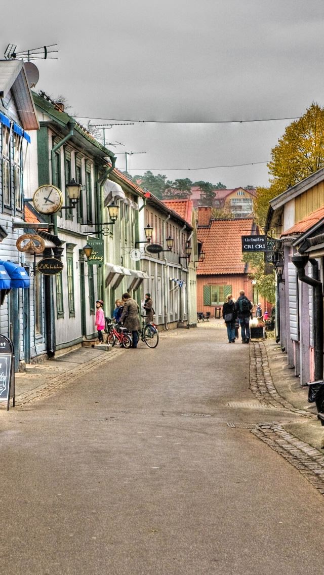640x1136 Old Street - bicycle iPhone Wallpaper