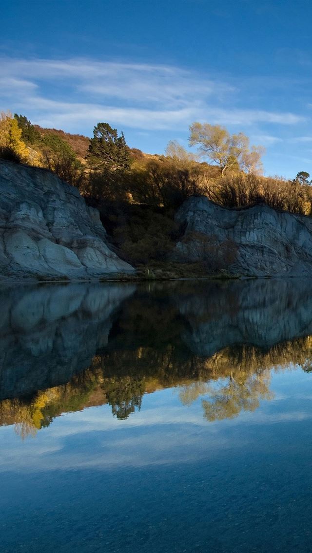 640x1136 Peaceful place - lake iPhone Wallpaper