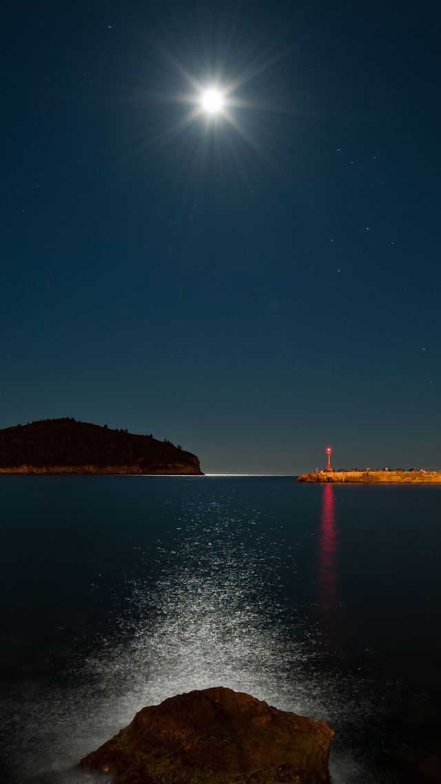 640x1136 Night of the sea -  iPhone Wallpaper