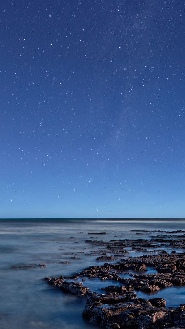640x1136 Ocean at night - sky iPhone Wallpaper