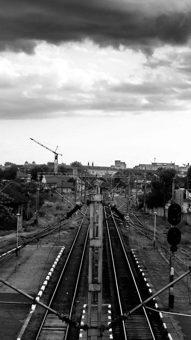 640x1136 Train Station - old iPhone Wallpaper
