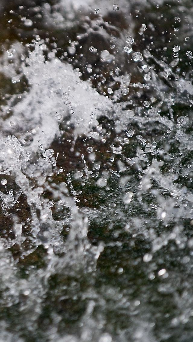 640x1136 Melting Winter Snow - droplet iPhone Wallpaper