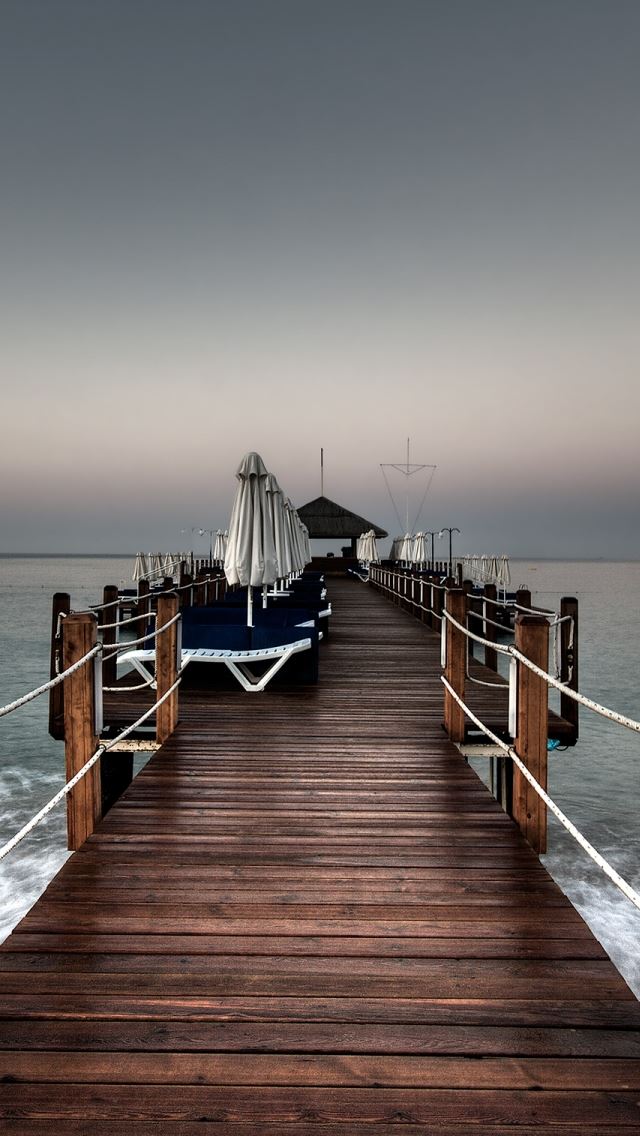 640x1136 Grey Dawn - wood iPhone Wallpaper