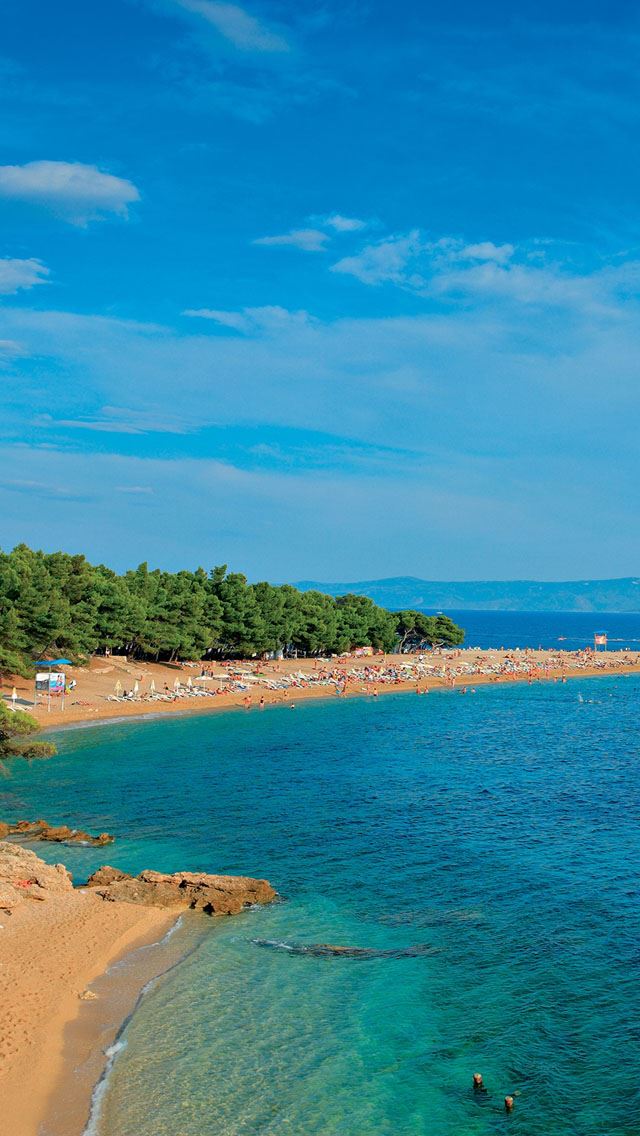 640x1136 Narrow beach - sky iPhone Wallpaper