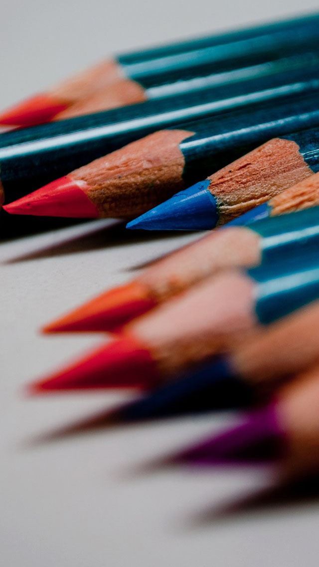 640x1136 Colored pencils macro - macro iPhone Wallpaper