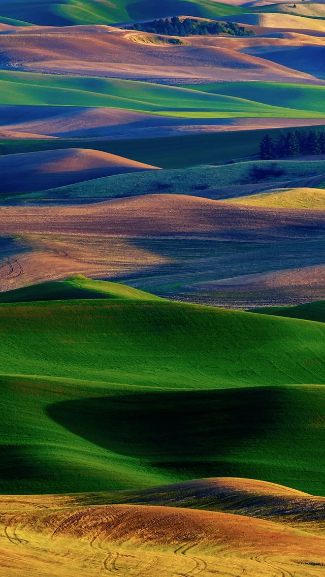 640x1136 Amazing Colorful Hills -  iPhone Wallpaper
