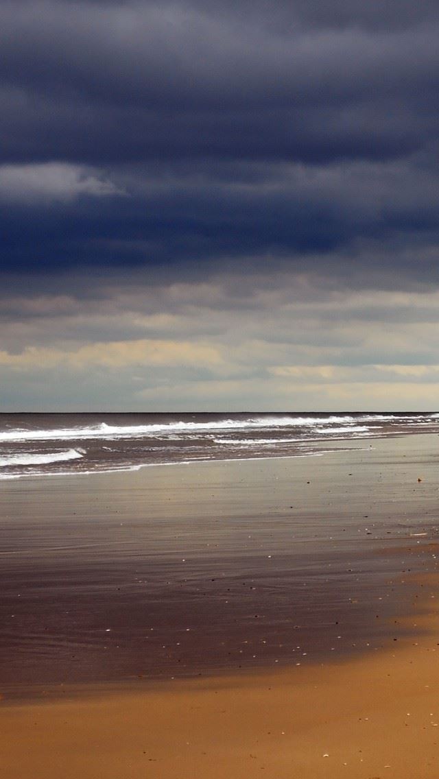 640x1136 Black Sky Beach - sand iPhone Wallpaper