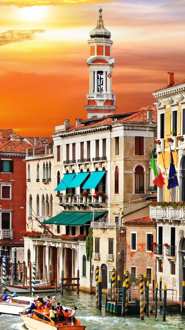 640x1136 Colorful Venice Corner - house iPhone Wallpaper