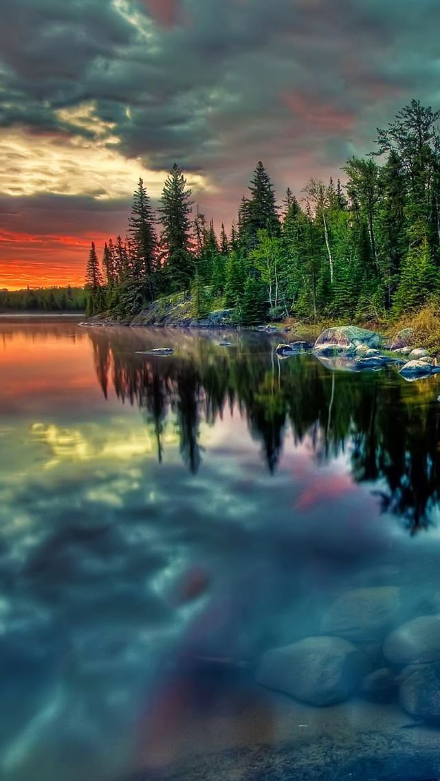 1284x2778 Clouds reflection - reflection iPhone Wallpaper