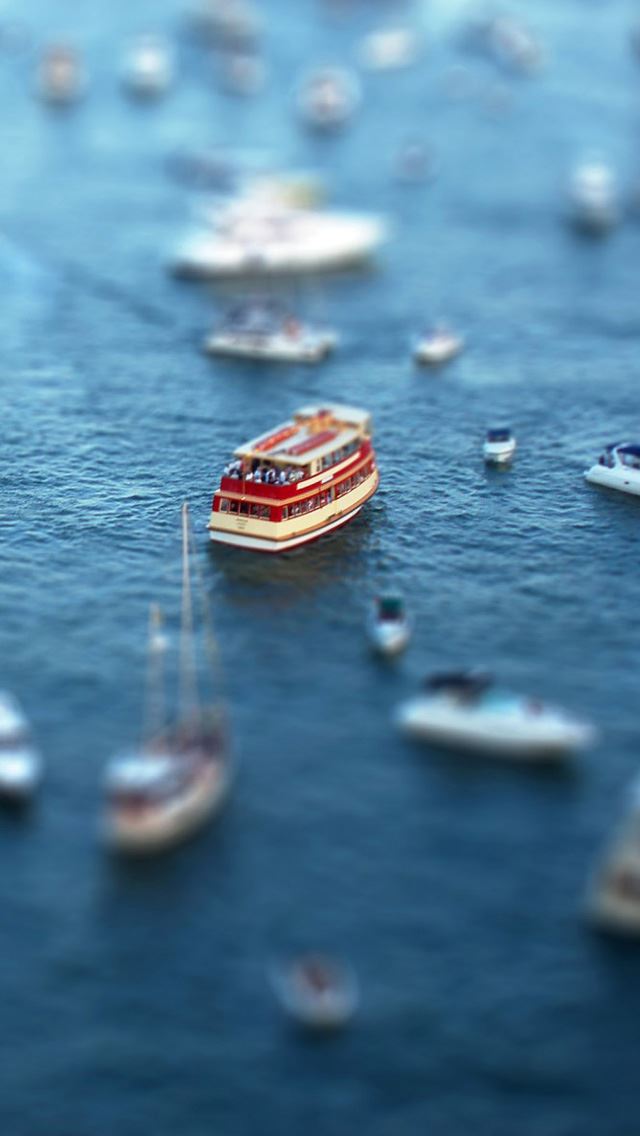 640x1136 Tilt shift - sea iPhone Wallpaper