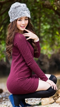 Brunettes women wallpaper