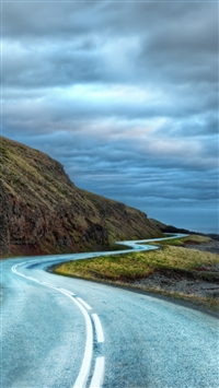 Curvy road around iceland wallpaper