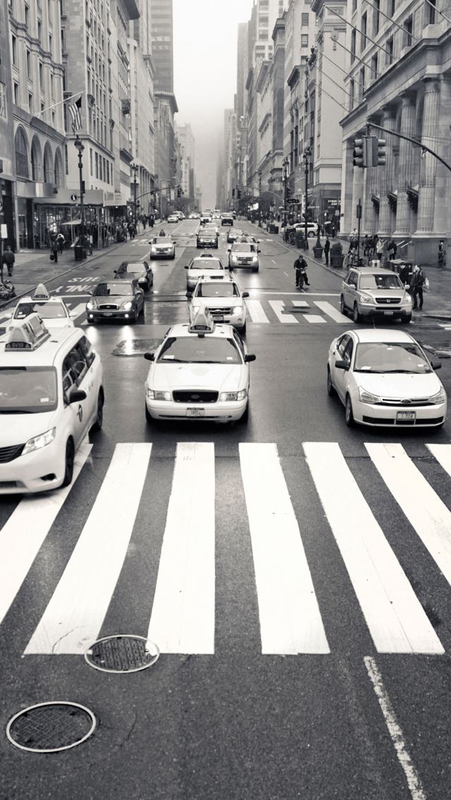 640x1136 New York city streets - car iPhone Wallpaper