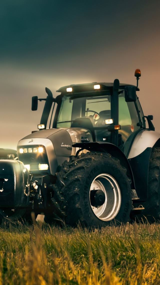 640x1136 Lamborghini R8 Tractor - r8 iPhone Wallpaper
