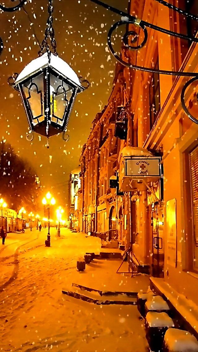640x1136 Moscow At Night -  iPhone Wallpaper
