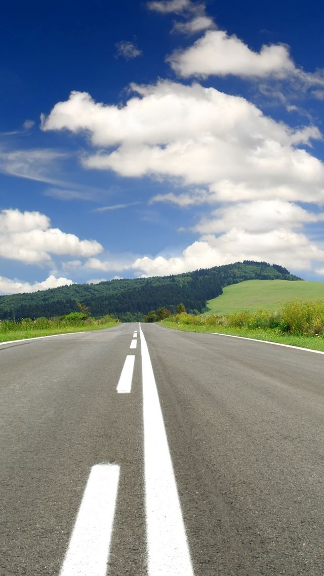 640x1136 Empty road - cloud iPhone Wallpaper