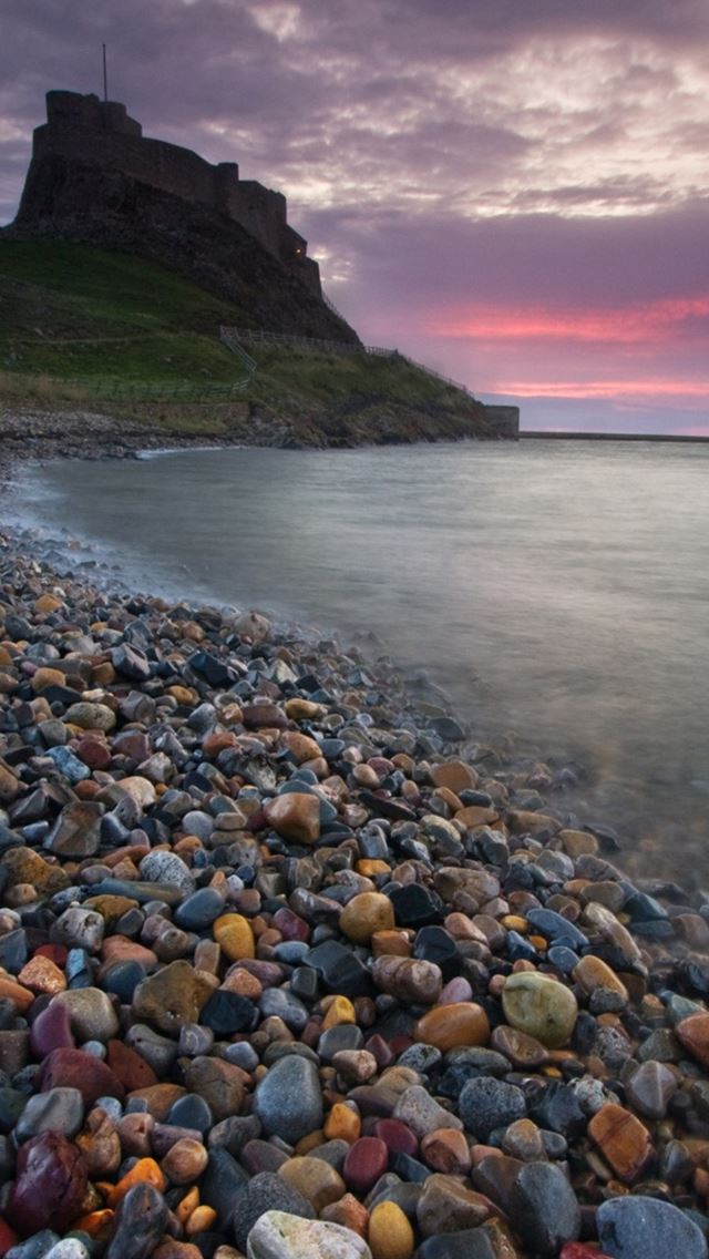 640x1136 Lindisfarne castle - pink iPhone Wallpaper