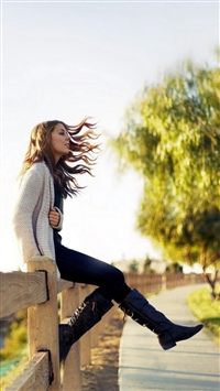 Good Feeling wallpaper