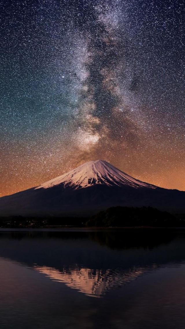 640x1136 Milky Way Over Mt Fuji - lake iPhone Wallpaper