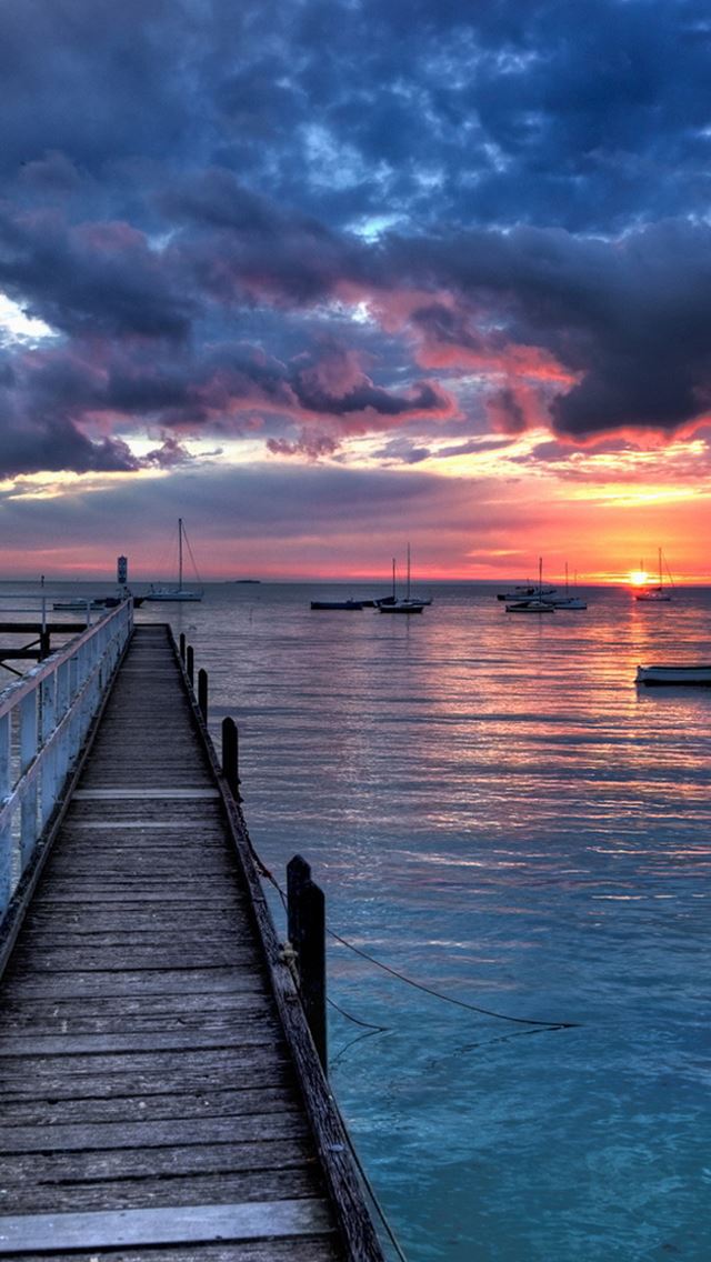 640x1136 Boats Sunset -  iPhone Wallpaper