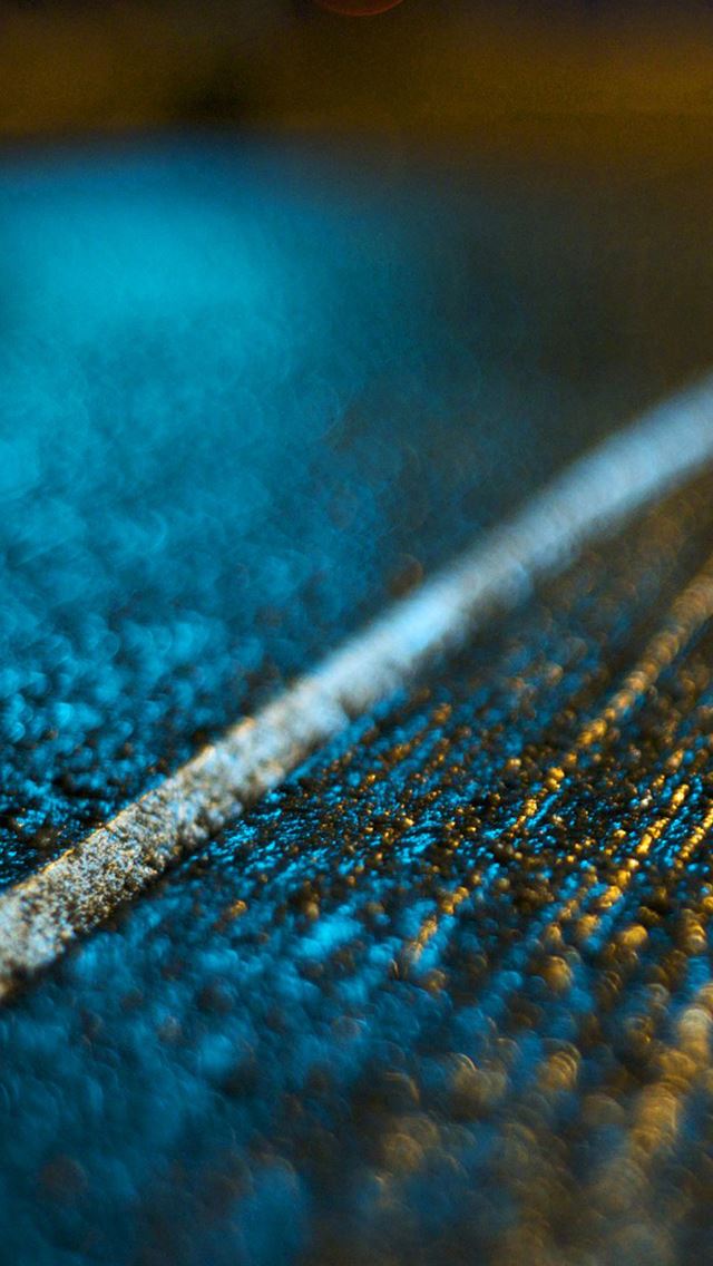 640x1136 Night road tilt shift - tilt shift iPhone Wallpaper
