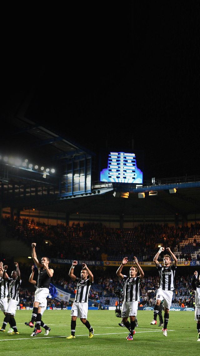 640x1136 Juventus Fight Soccer -  iPhone Wallpaper