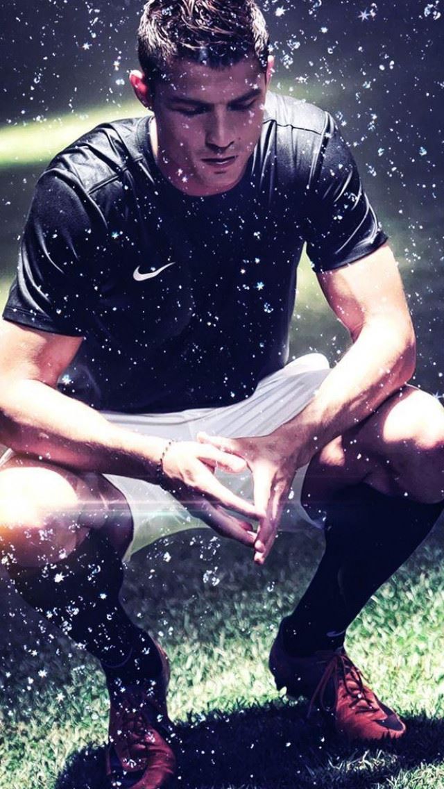 640x1136 Cristiano Ronaldo Footballer -  iPhone Wallpaper