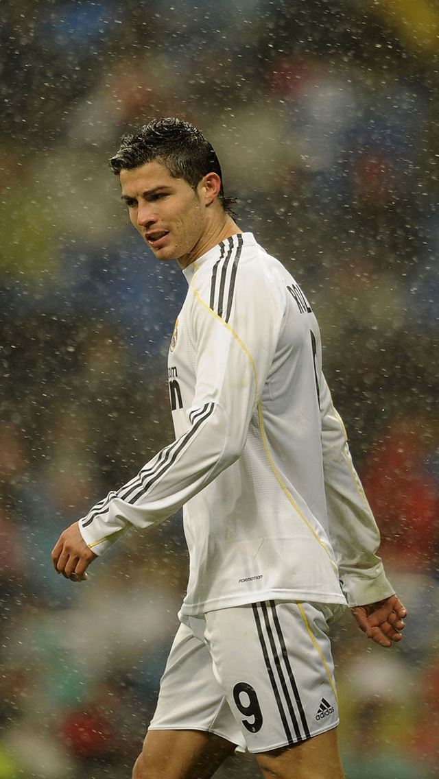 640x1136 Soccer star Beckham -  iPhone Wallpaper