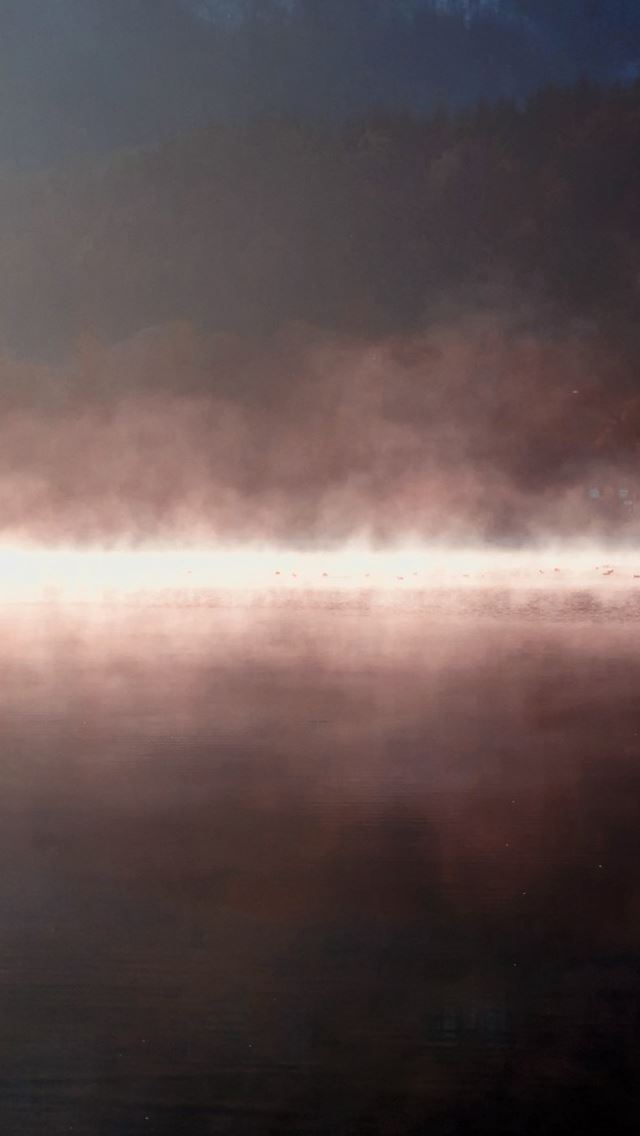 640x1136 Misty lake - bokeh iPhone Wallpaper