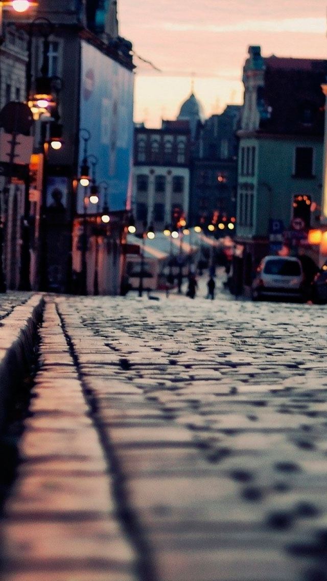 640x1136 Evening city -  iPhone Wallpaper