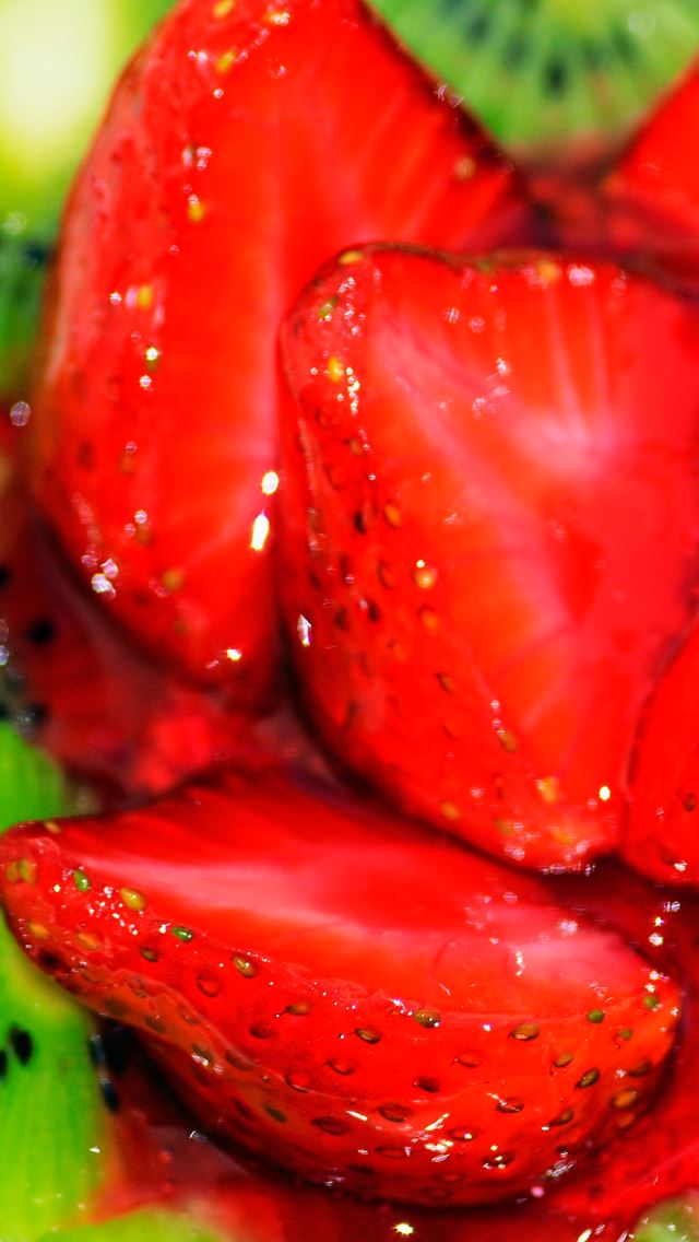 640x1136 Fresh Strawberry - fruit iPhone Wallpaper