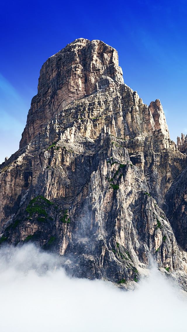 640x1136 Mountain Top In Clouds -  iPhone Wallpaper