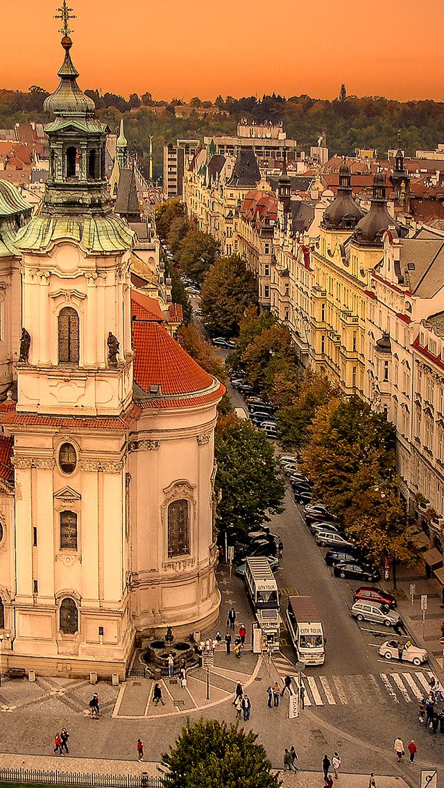 640x1136 City Street  - building iPhone Wallpaper
