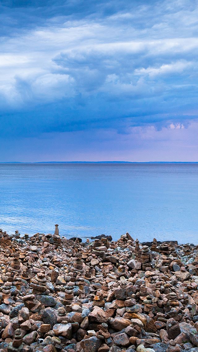 640x1136 Seaside Pebble Piles - skyscape iPhone Wallpaper