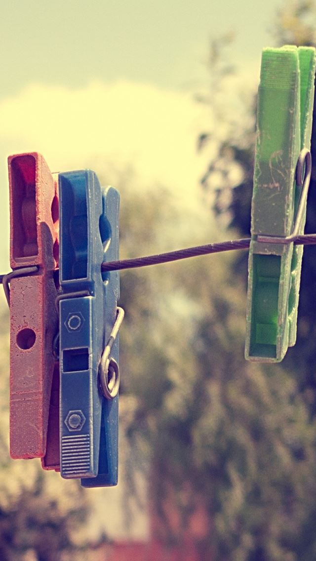 640x1136 Clothes Lines Colorful - vintage iPhone Wallpaper
