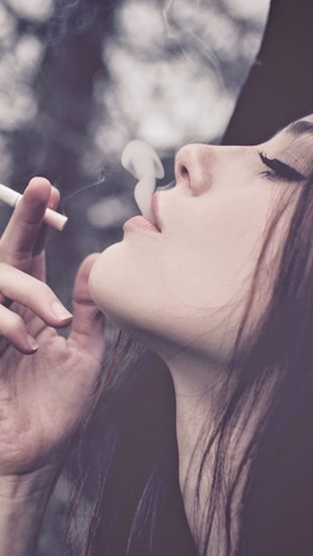 640x1136 Sexy Smoking Girl -  iPhone Wallpaper