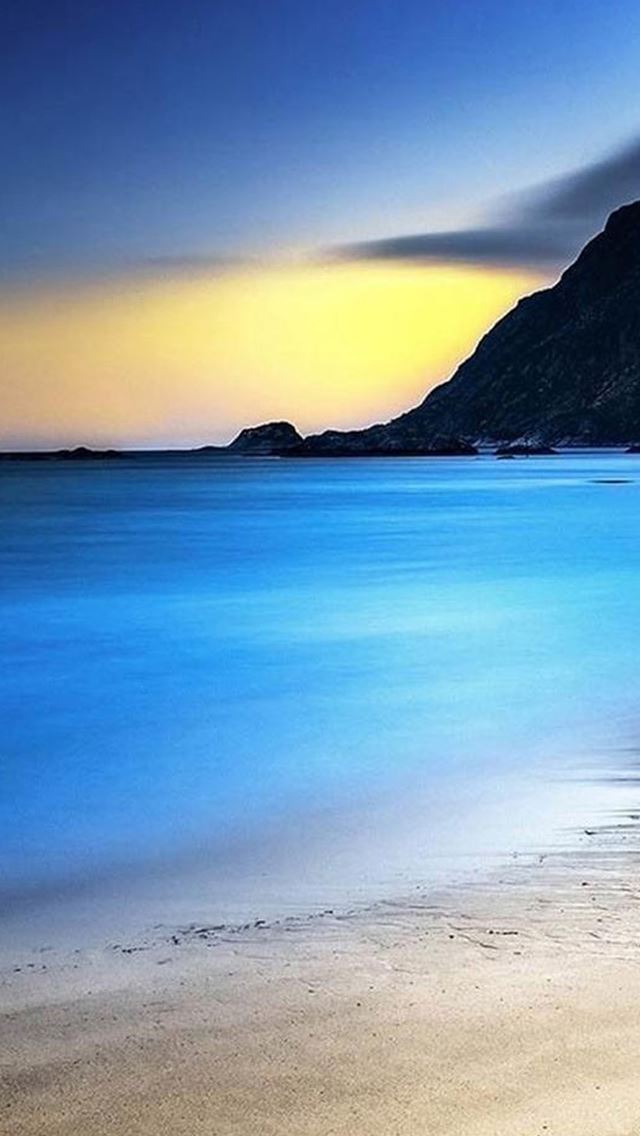 640x1136 Nature Mountain Calm Sea Beach Landscape -  iPhone Wallpaper